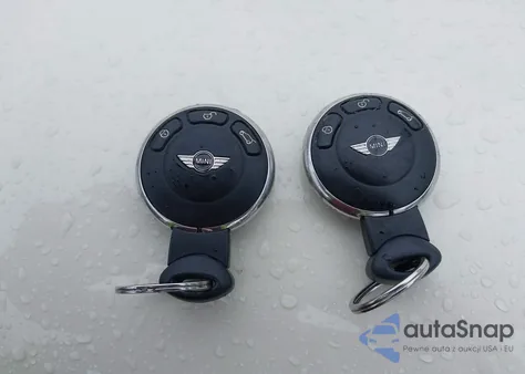 2013 Mini Hardtop Cooper z USA, uszkodzony, nr VIN WMWSU3C58DT549016